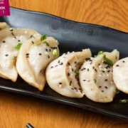 Pan Fried Pork Dumplings 锅贴 (10 Pcs) 